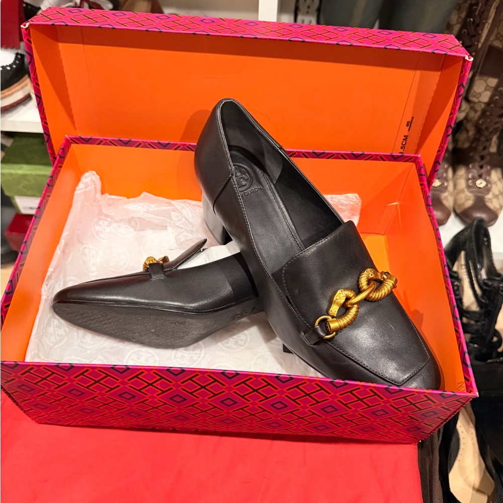 Tory Burch Black Loafers with Gold Chain Detail